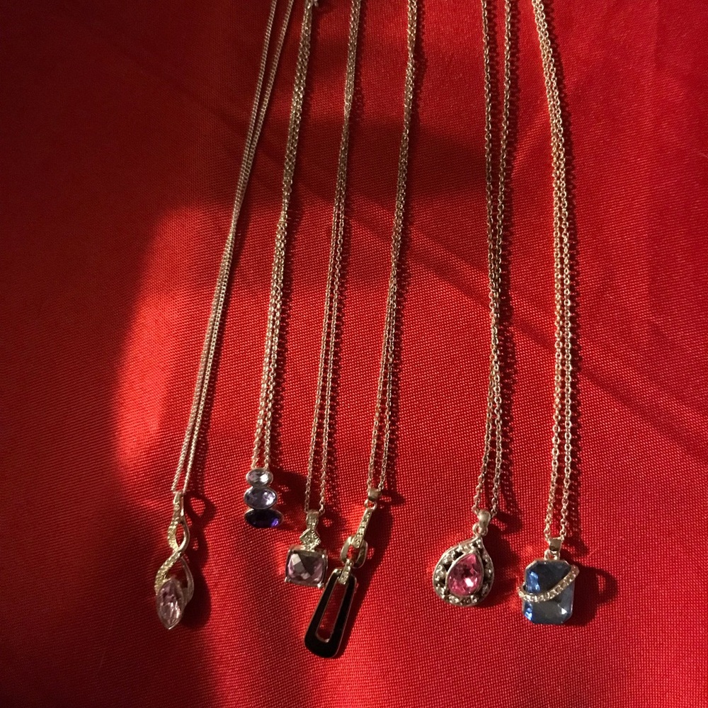 Women’s silver tone necklaces